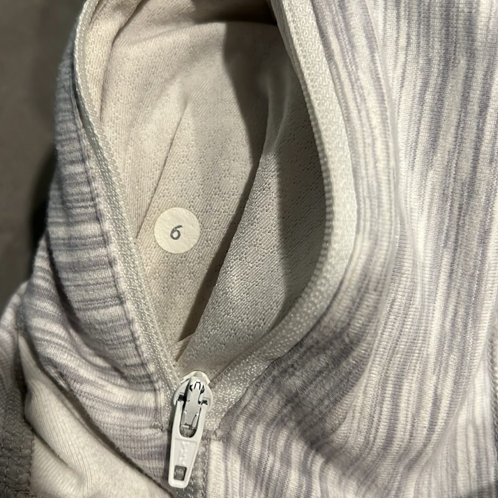 lululemon athletica Light Gray & White Hooded Zip-Up Jacket - Picture 3 of 5